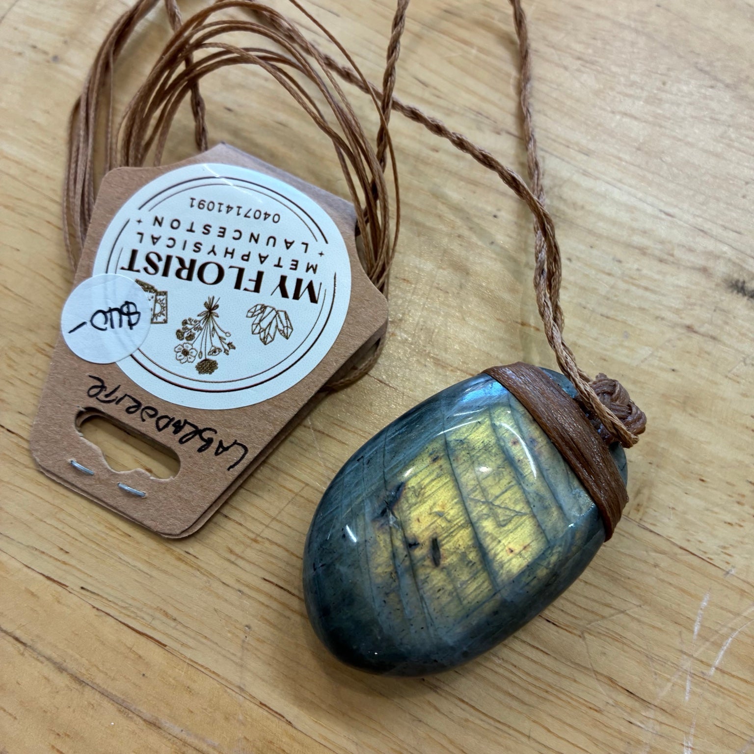 Labradorite Leather Necklace – Protection, Intuition & Transformation