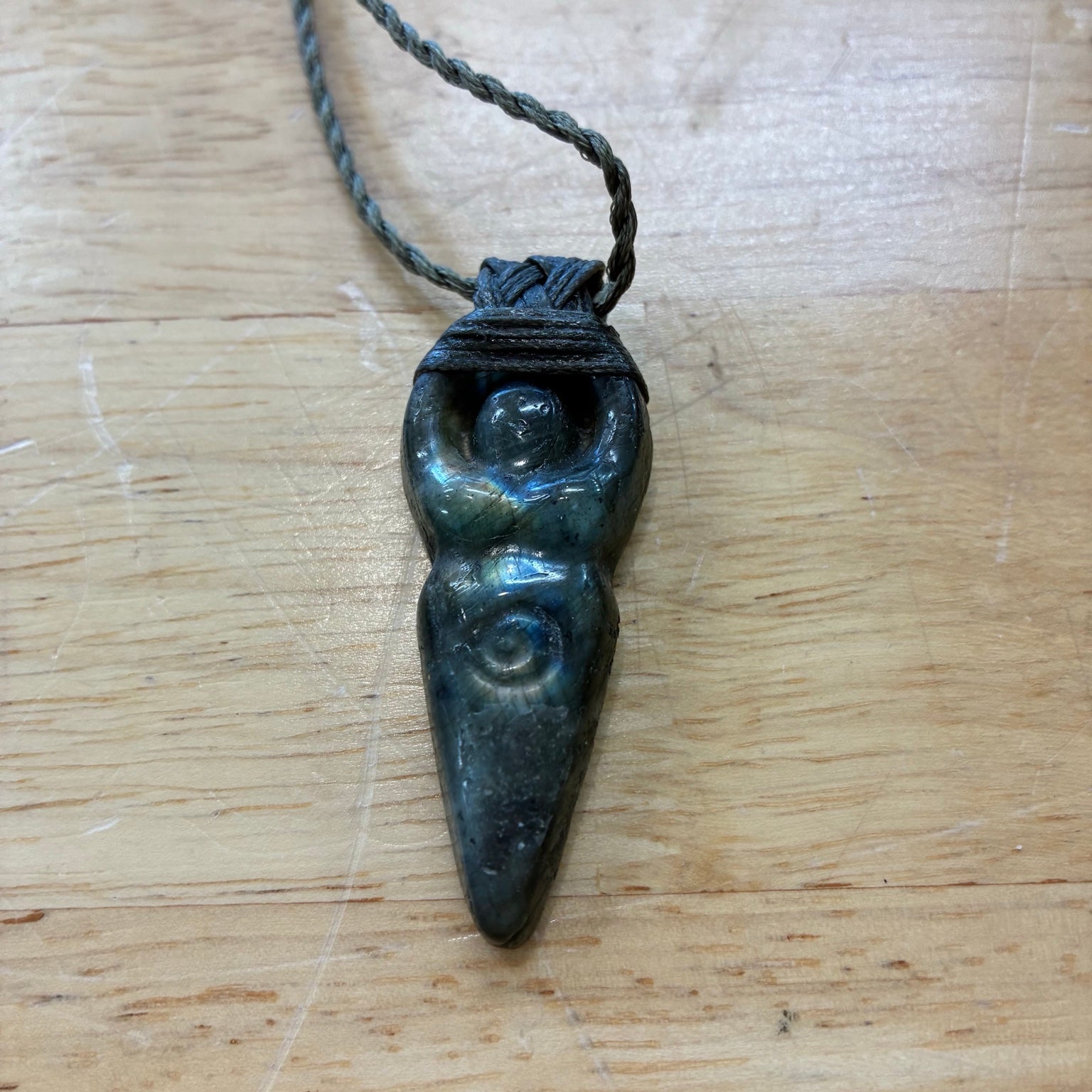 Labradorite Leather Goddess Necklace – Intuition, Protection & Feminine Strength