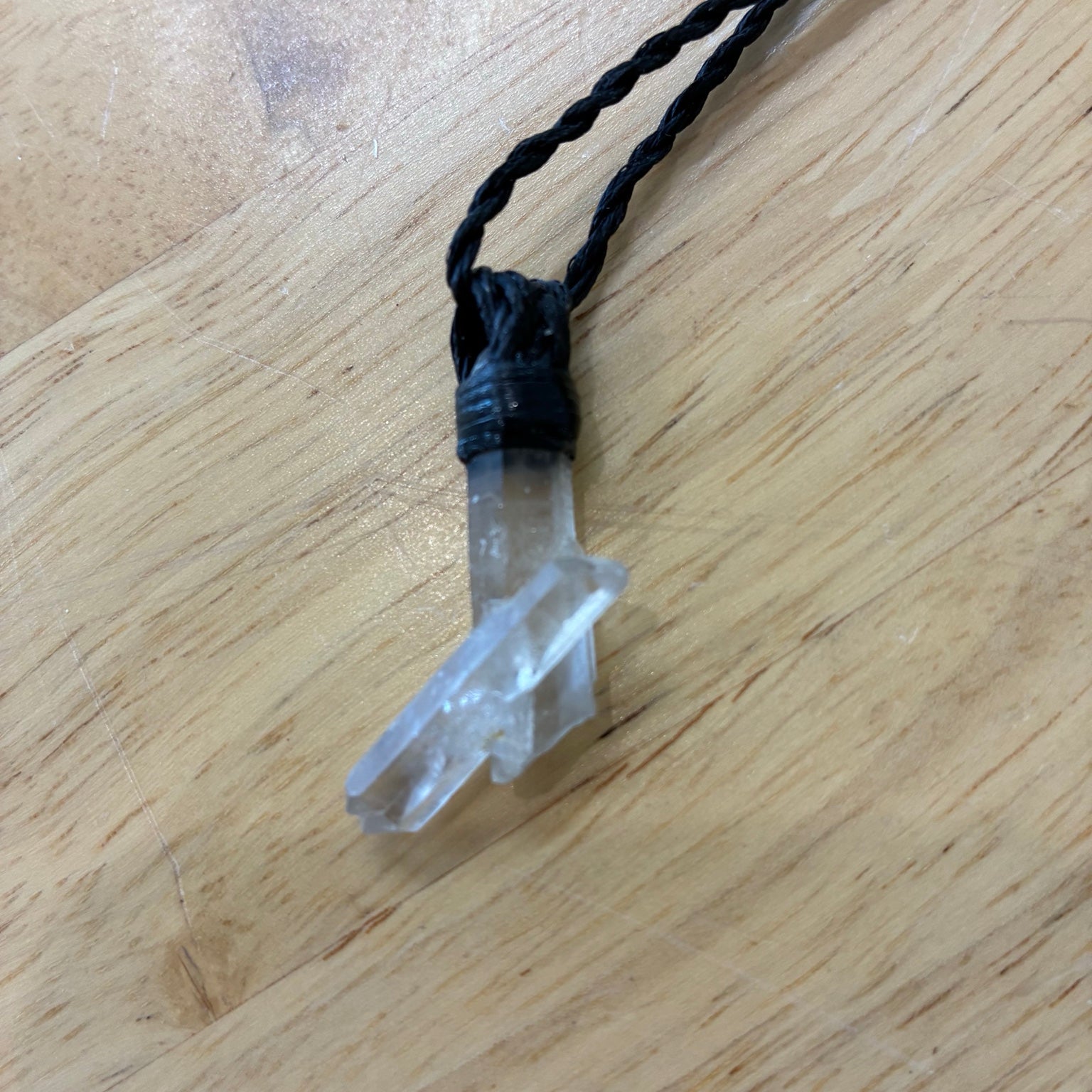 Bridging Quartz Leather Necklace – Connection, Harmony & Energetic Alignment