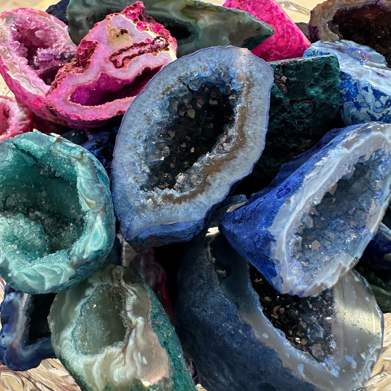 Geode Oco filled with sparkling Druzy Quartz (Colour Enhanced)