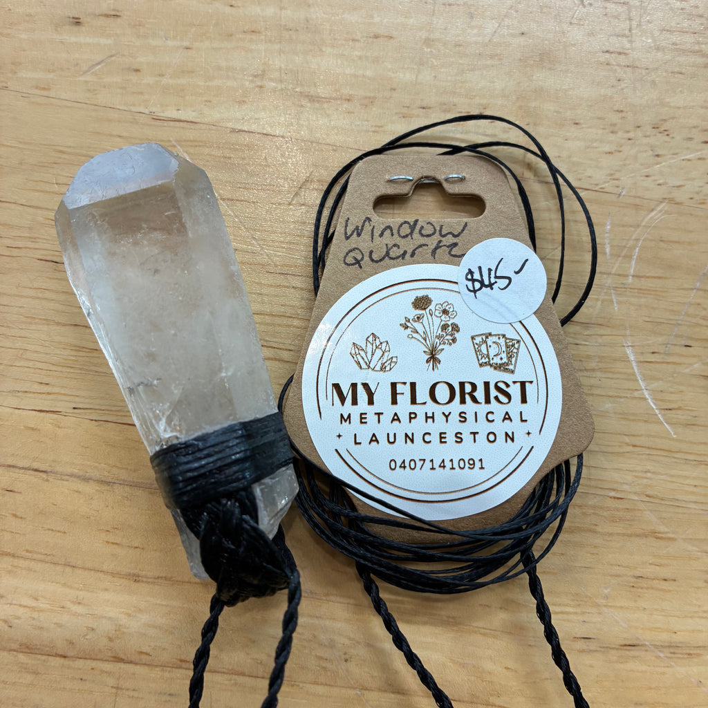 Window Quartz Leather Necklace - Insight