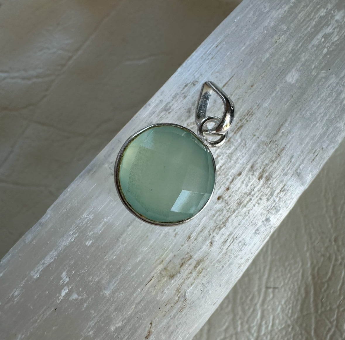 Green Chalcedony Faceted Pendant Necklace: 925 Sterling Silver