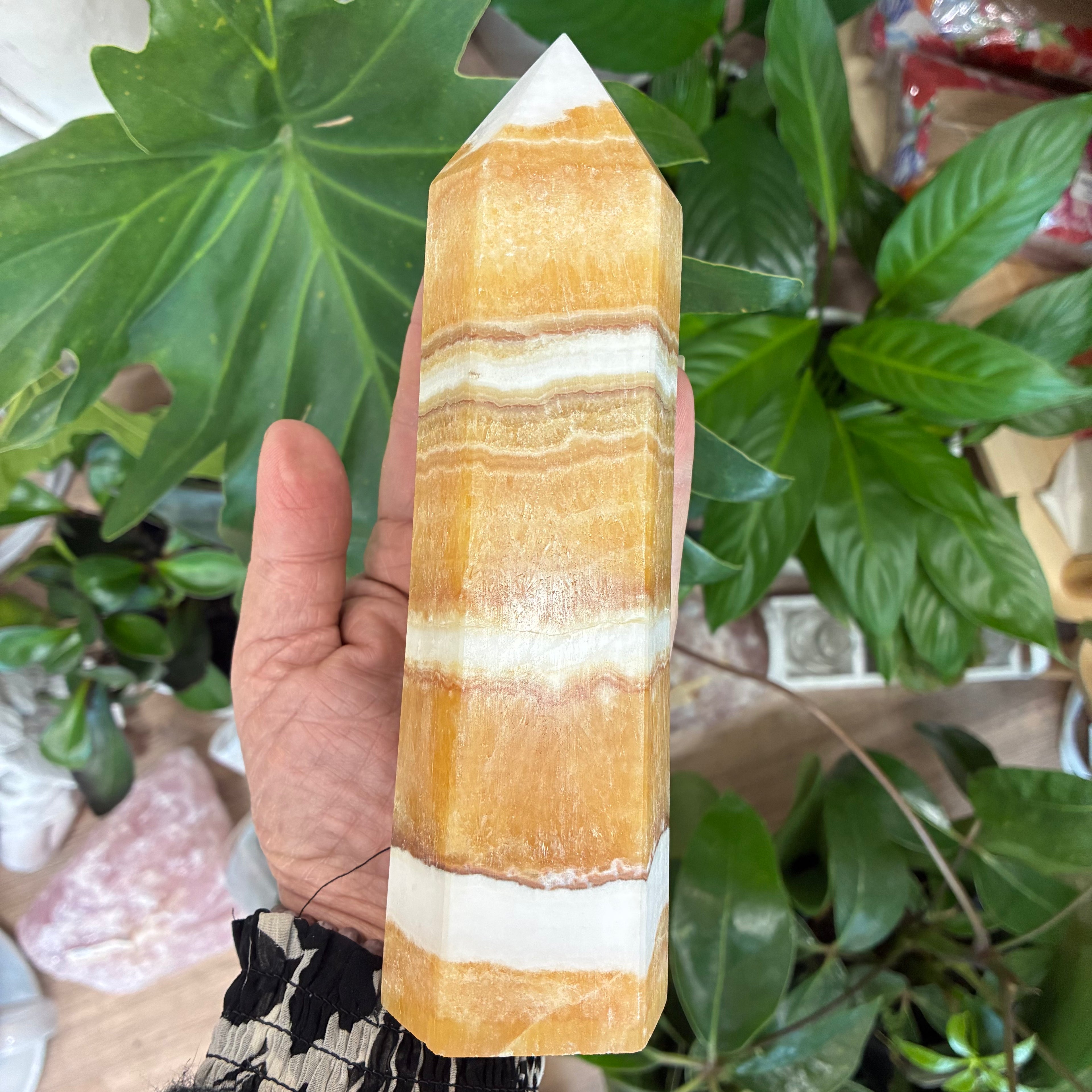 Yellow Banded Calcite Generator 0.849kg