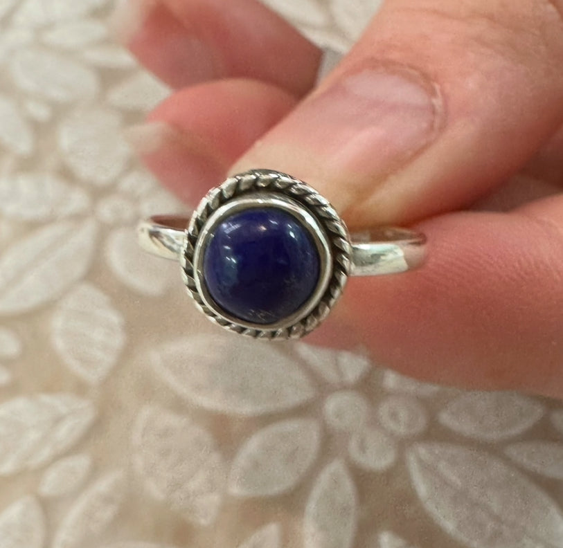 Lapis Lazuli Ring – Wisdom, Truth & Inner Power (AU O / US 7)