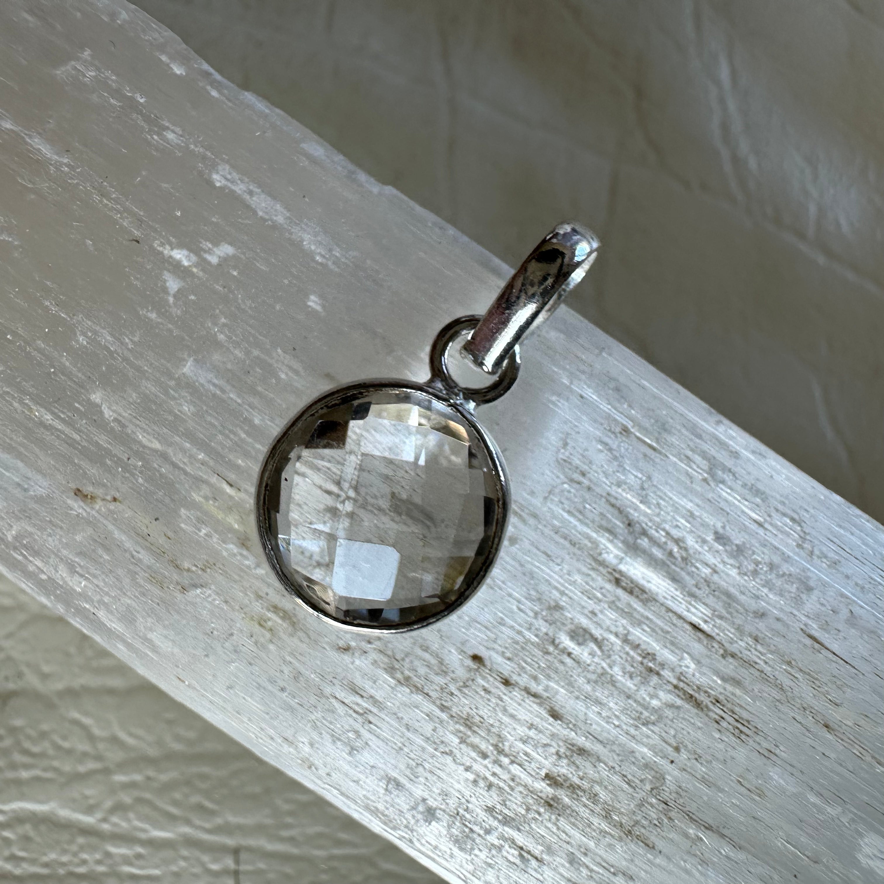 Clear Quartz Faceted Round Pendant Necklace: 925 Sterling Silver