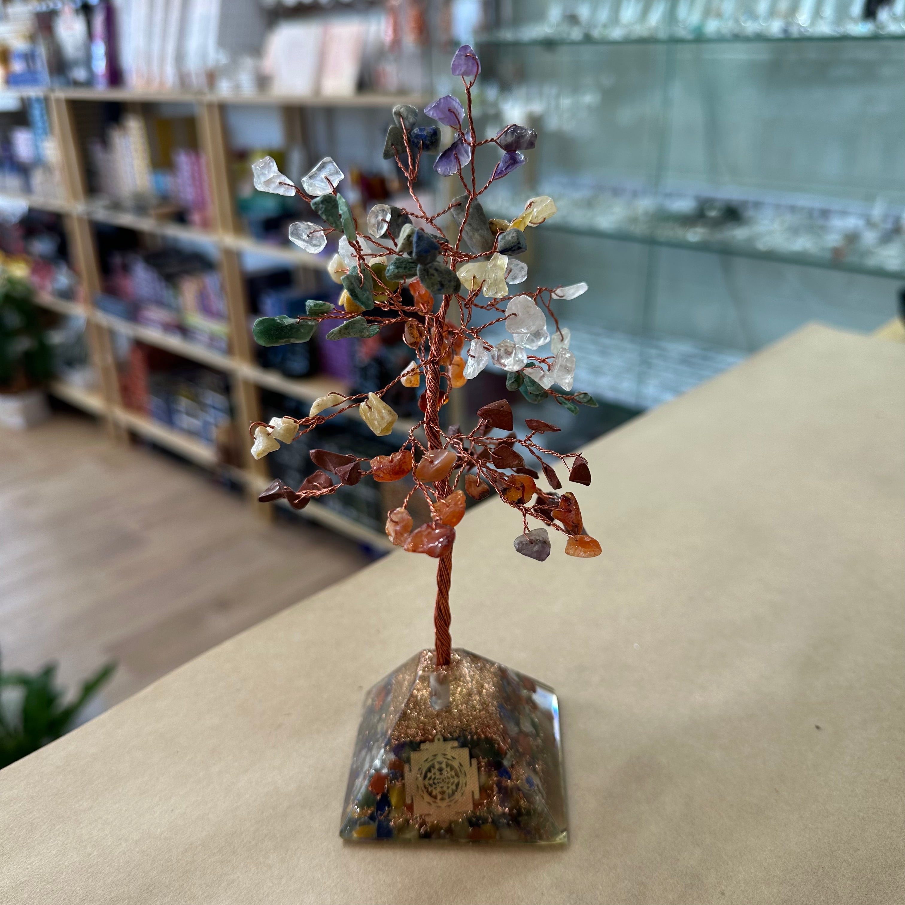 Chakra Crystal Tree 100 Chip - Orgonite Base