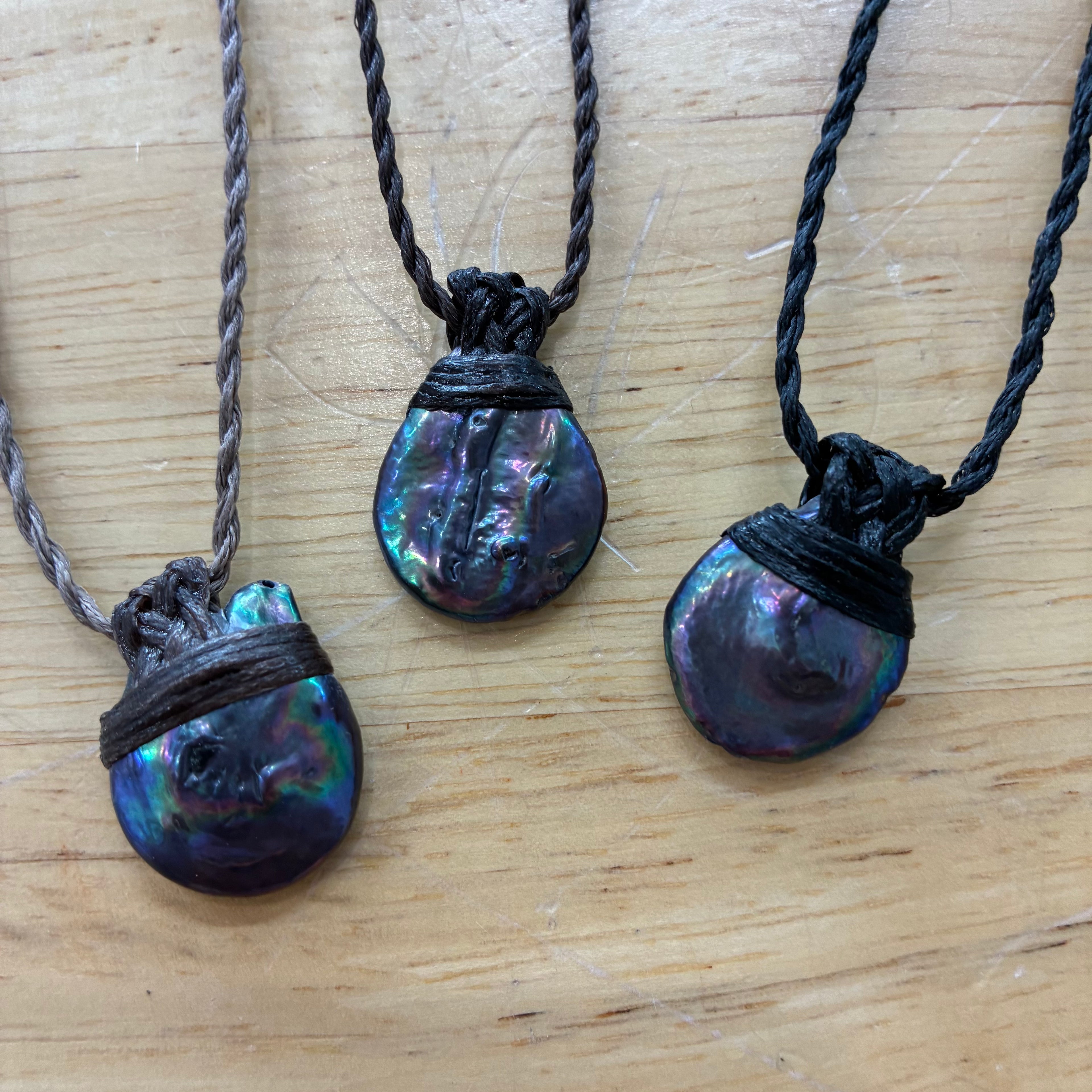 Freshwater Pearl Leather Necklace - Intuition