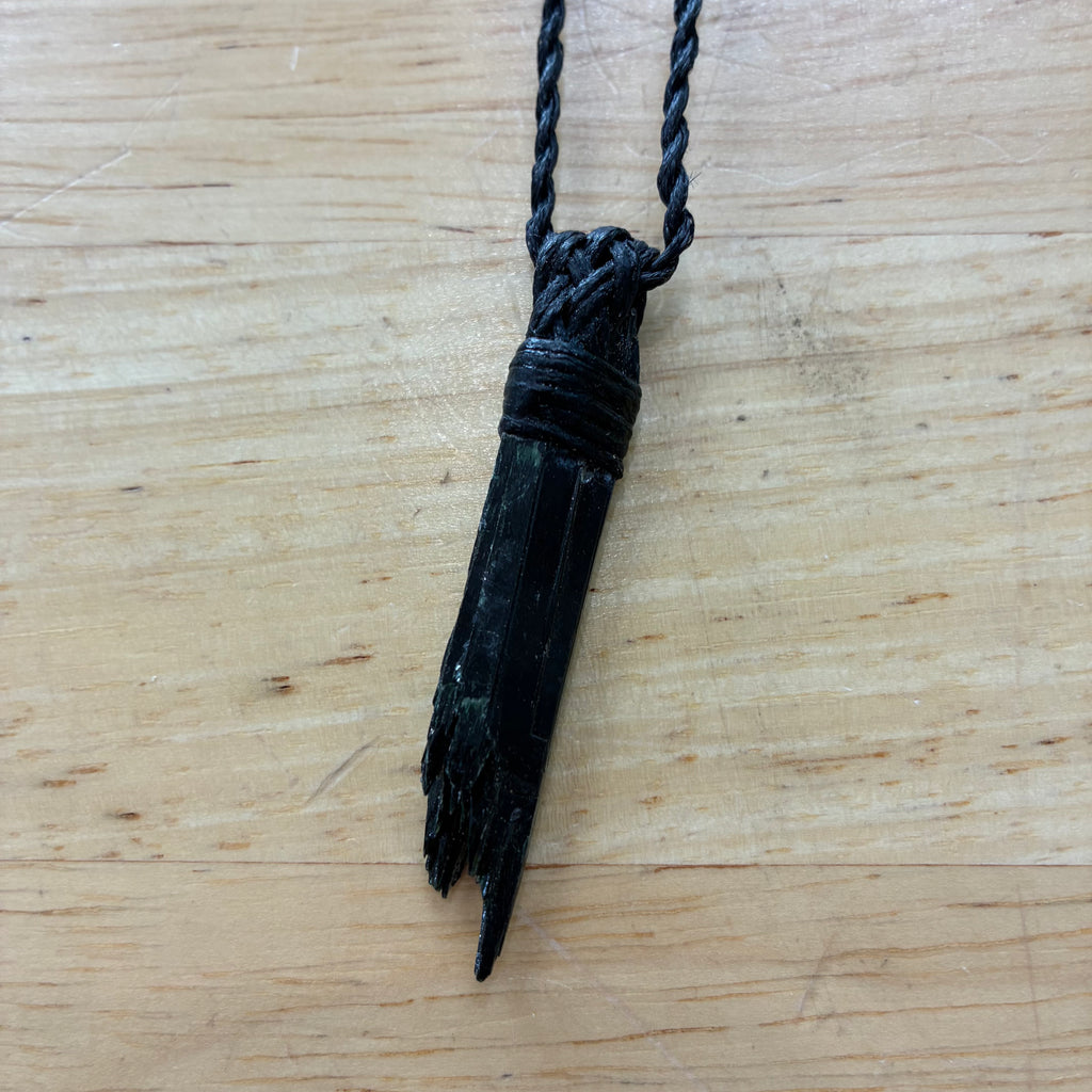 Aegirine Leather Necklace - Protection