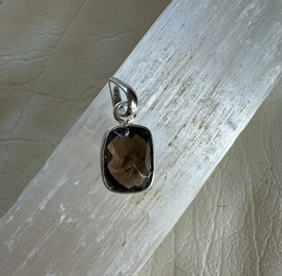 Smoky Quartz Faceted Pendant Necklace: 925 Sterling Silver