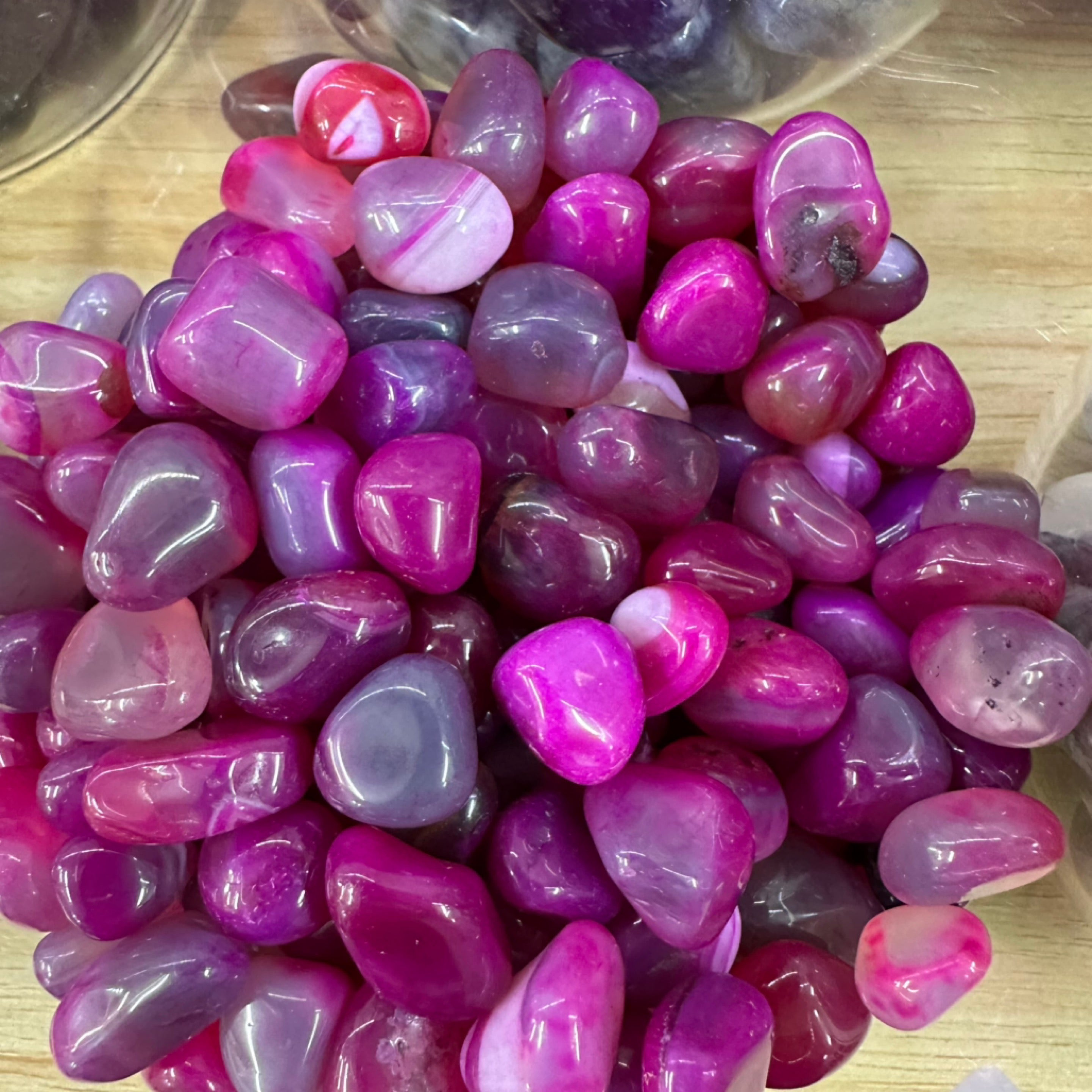 गुलाबी एगेट (रंग उन्नत) - शांतिदायक - टम्बल स्टोन