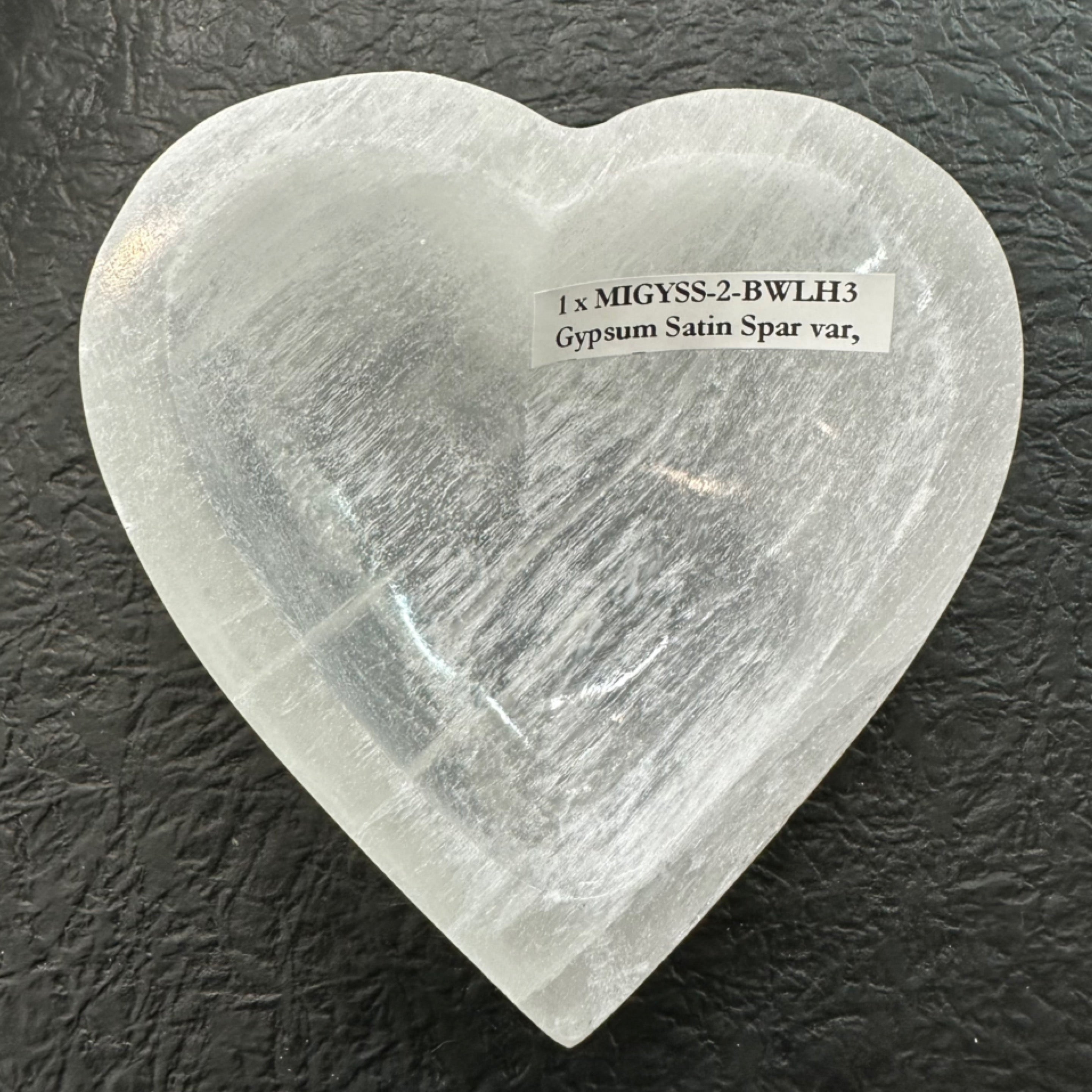 सेलेनाइट | साटन स्पार हार्ट बाउल