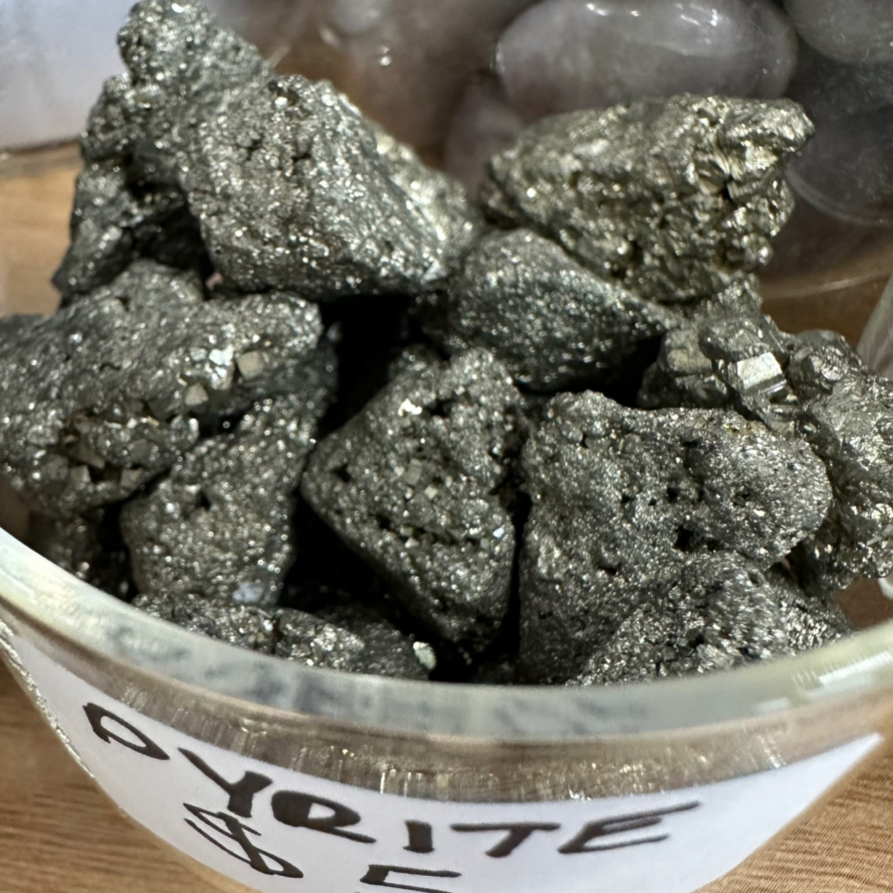 पेरू से पाइराइट क्लस्टर