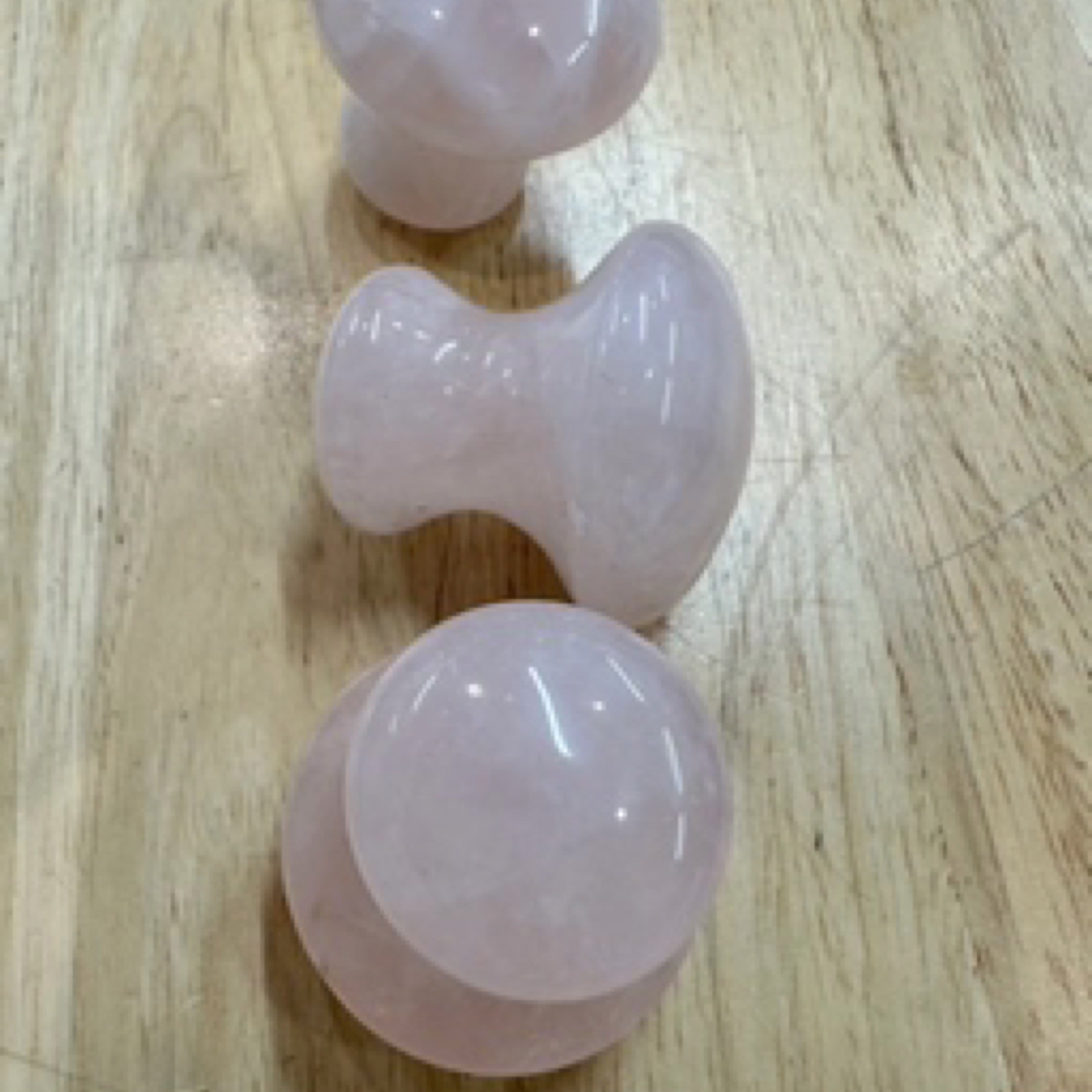 रोज़ क्वार्ट्ज़ मशरूम गुआ शा टूल