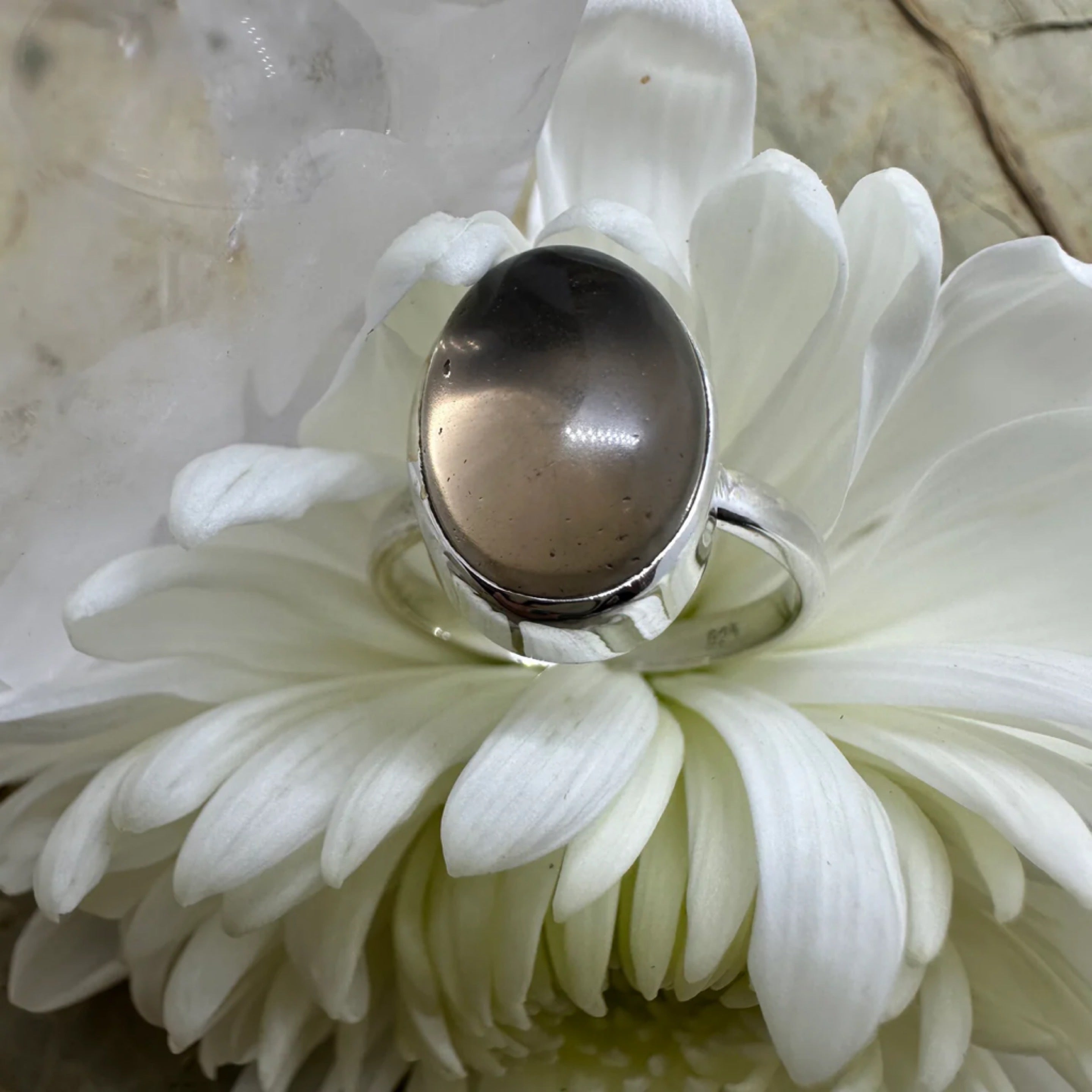 Smoky Quartz Medium Oval 925 Sterling Silver Ring - Size 8 - Quality Gemstone Jewellery
