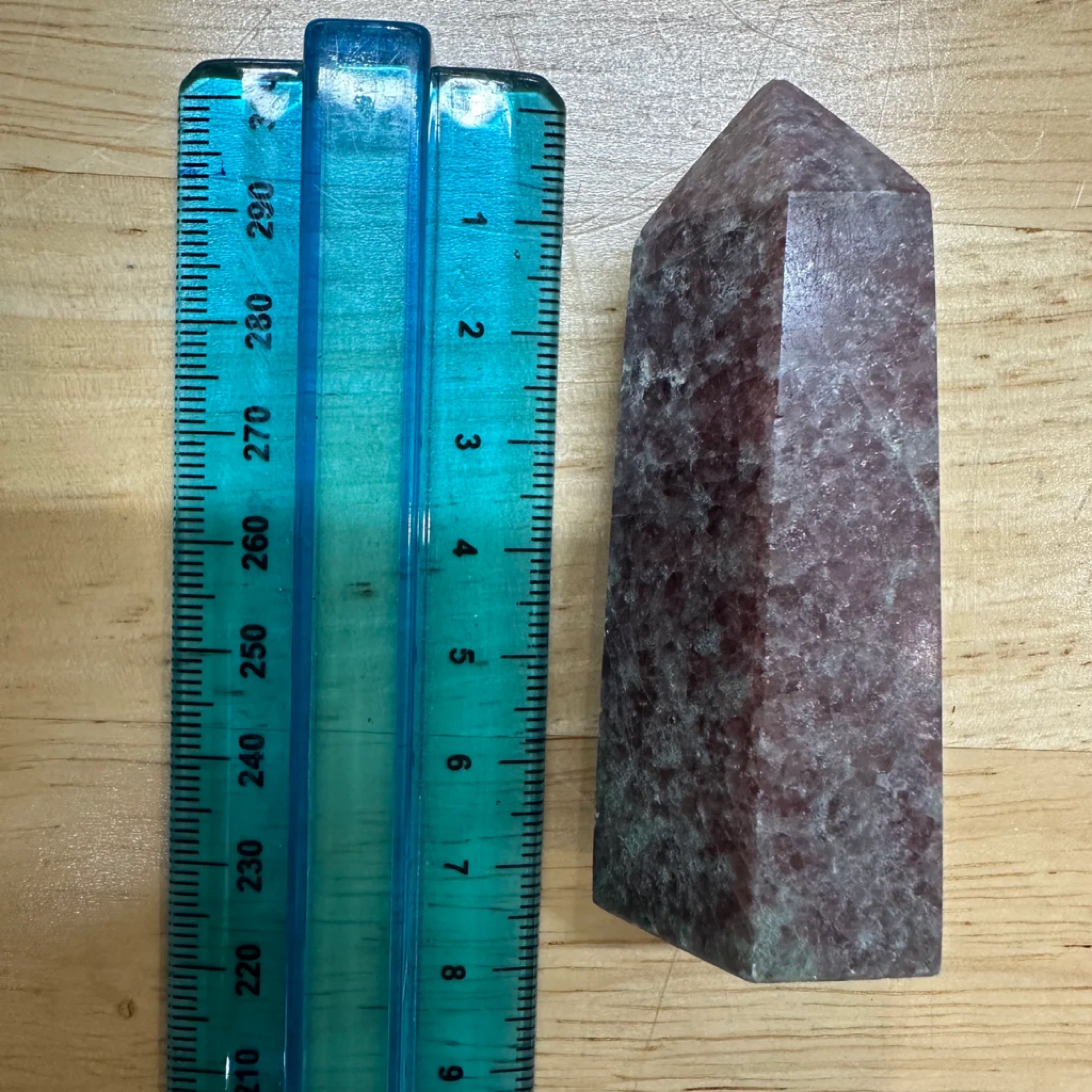 स्ट्रॉबेरी क्वार्ट्ज पॉइंट्स