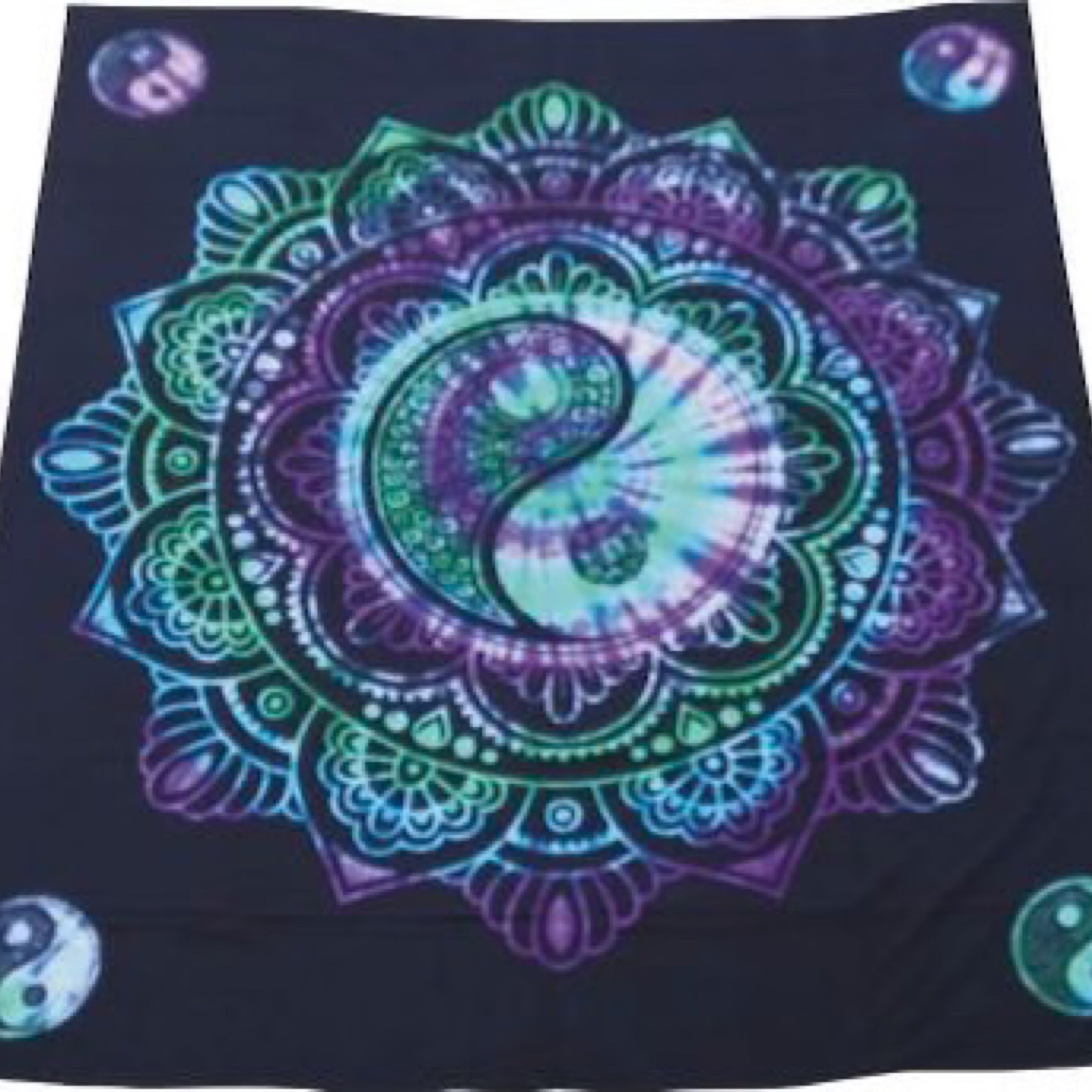 Yin Yang Double Printed Throw
