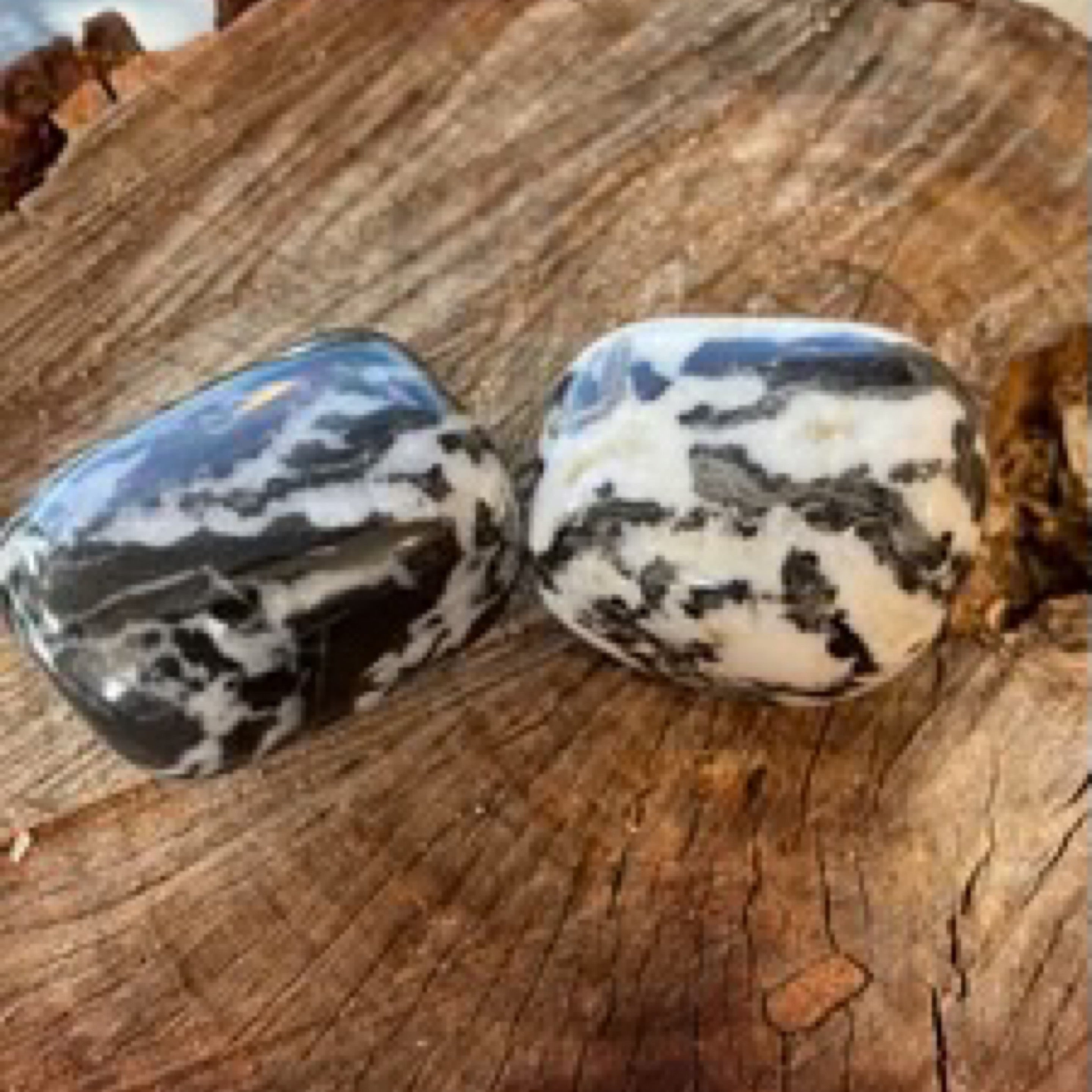 ज़ेबरा मार्बल जैस्पर जंबो टम्बल्ड - स्थिरता