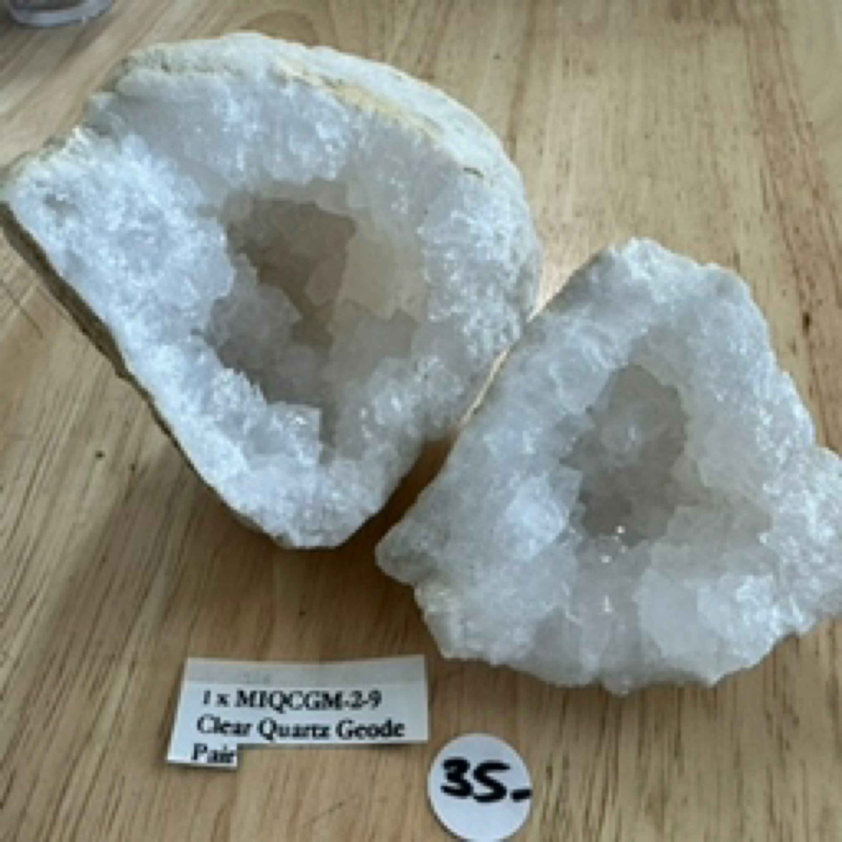 मोरक्को से प्राकृतिक क्वार्ट्ज जियोड जोड़ी