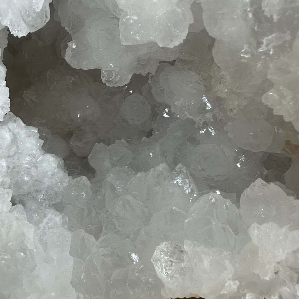 प्राकृतिक क्वार्ट्ज जियोड 4.48 किग्रा