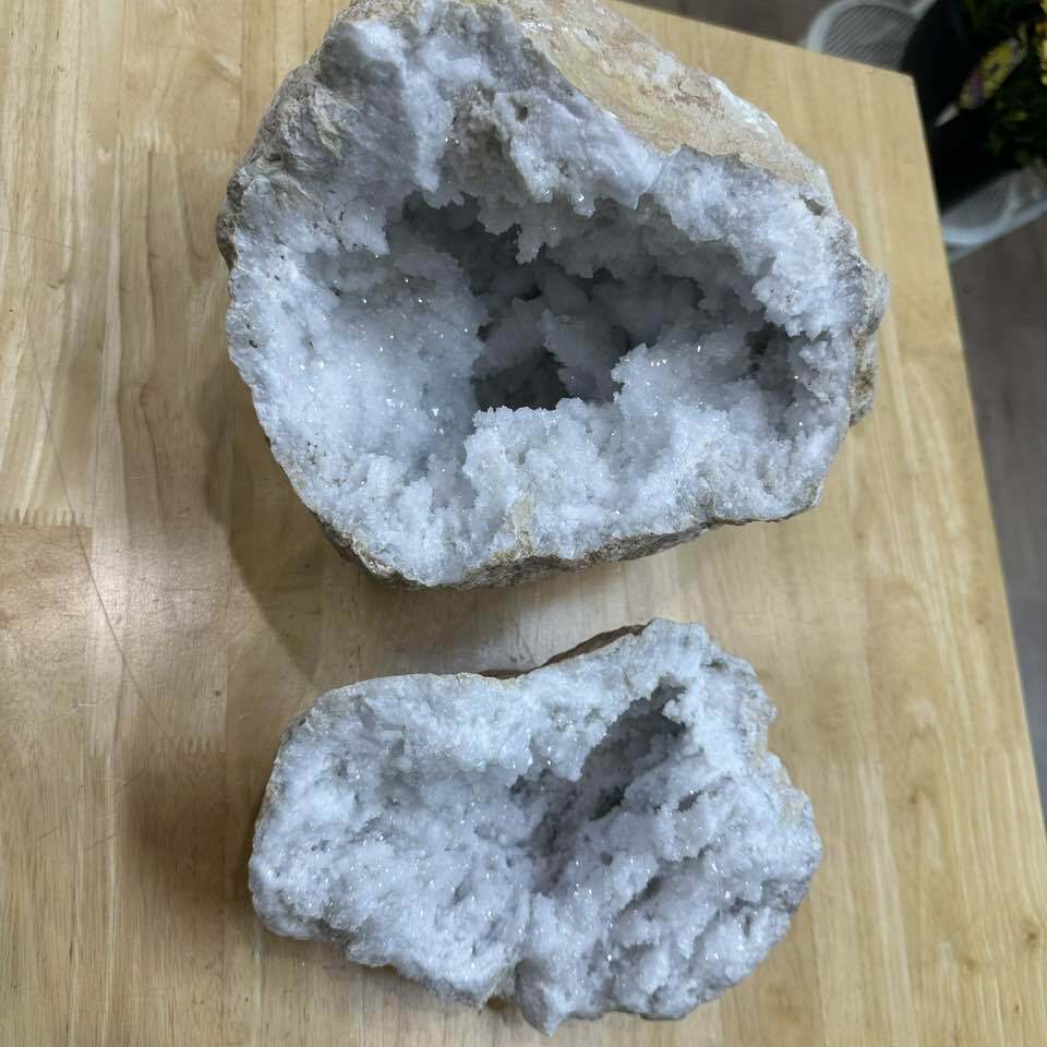 प्राकृतिक क्वार्ट्ज जियोड लगभग 6 किग्रा