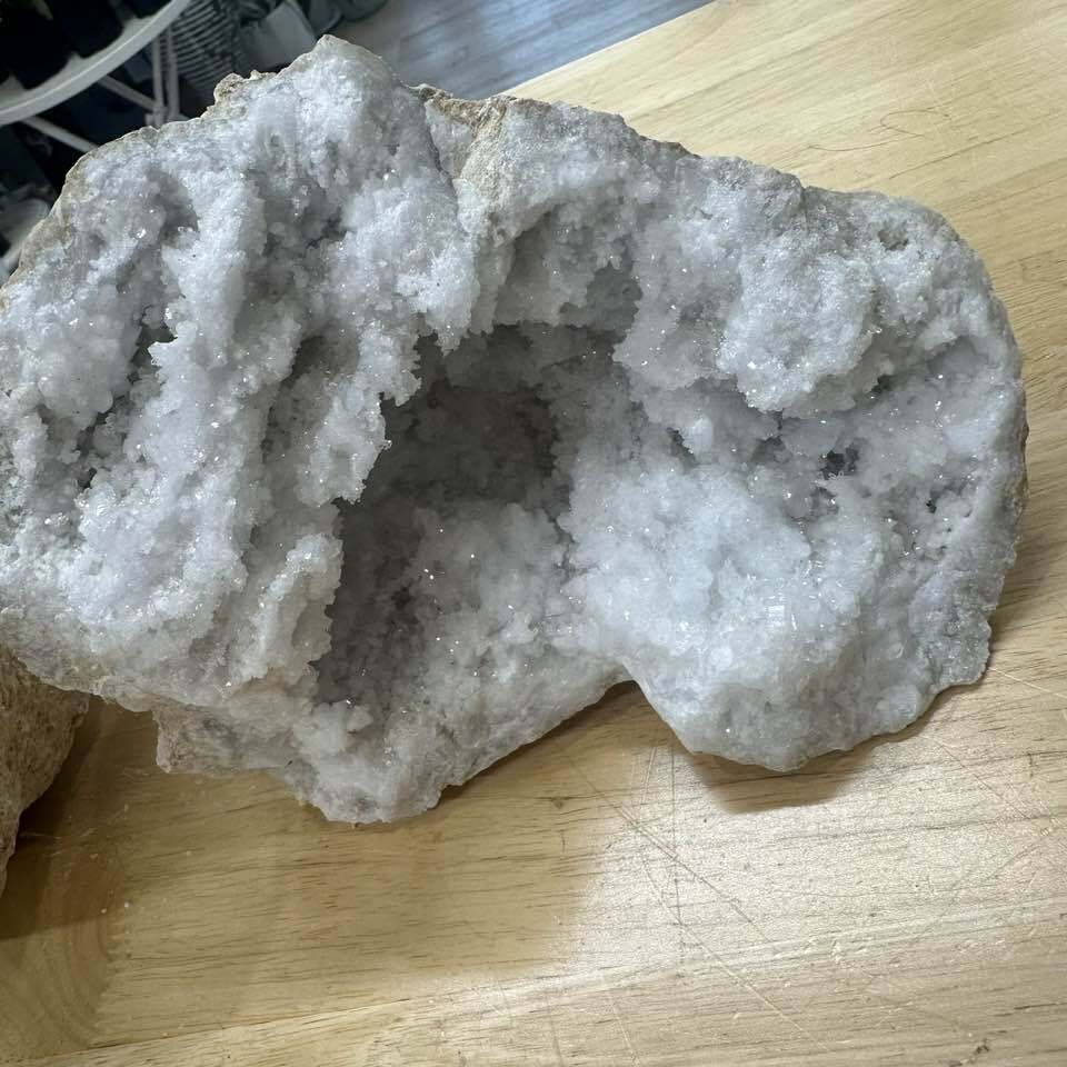 प्राकृतिक क्वार्ट्ज जियोड लगभग 6 किग्रा