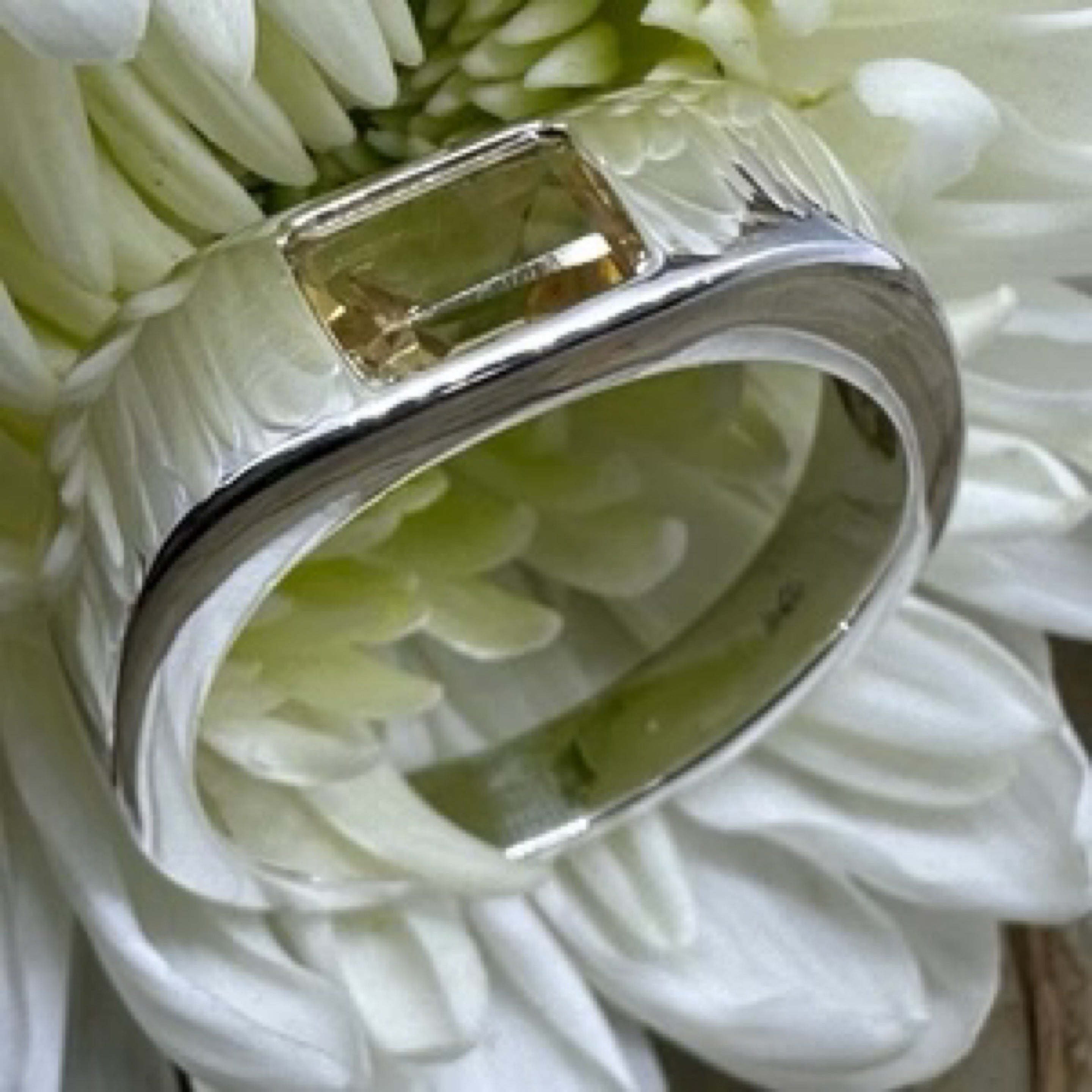 Citrine Inset Sterling Silver Ring - Size 8 - Quality Gemstone Jewellery