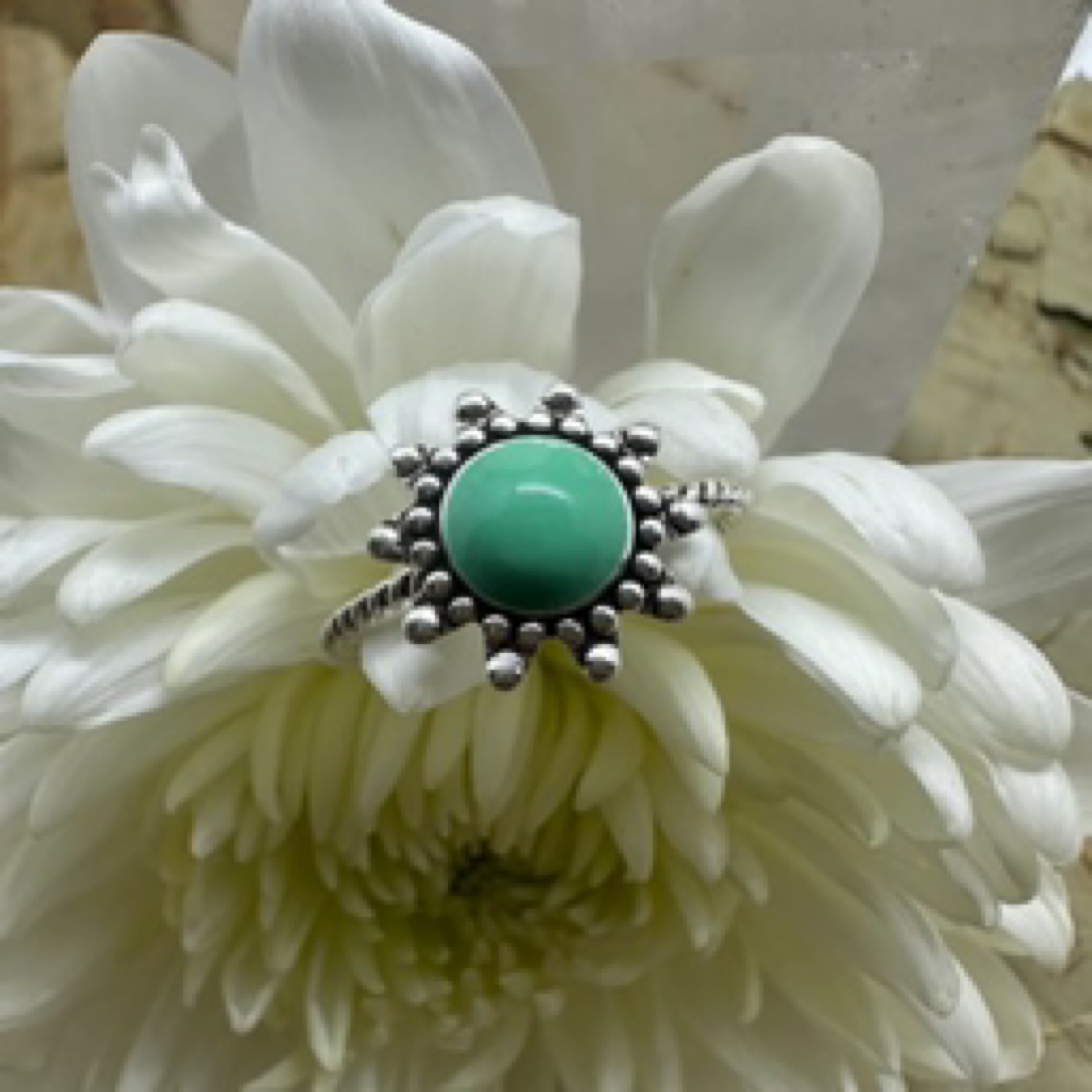 Green Small Round 925 Sterling Silver Ring - Size 7 - Quality Gemstone Jewellery